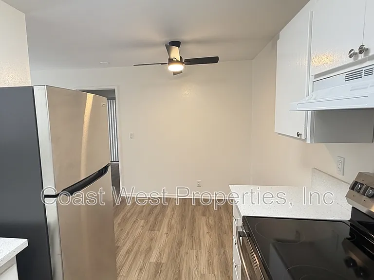 382 Acacia Ave #G — Photo 4