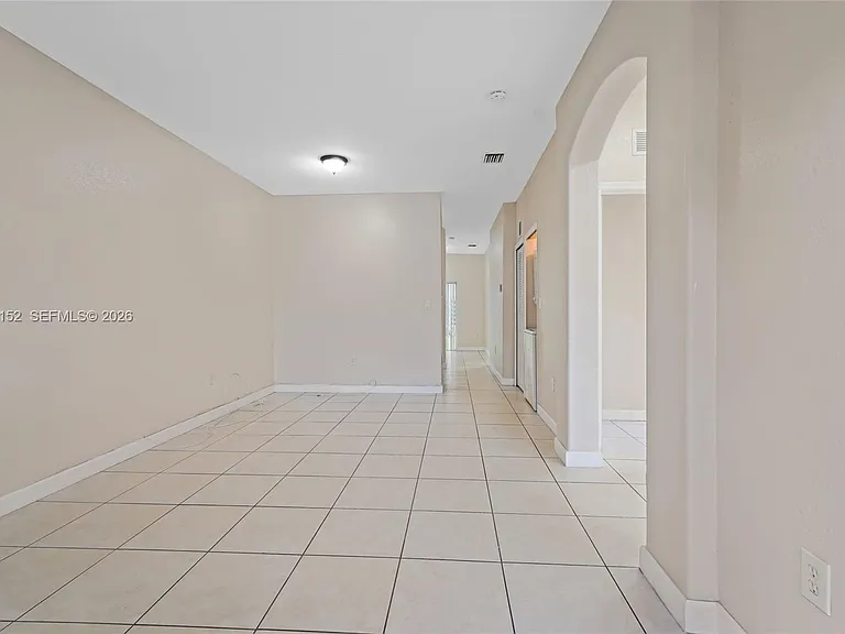 2524 SE 16th Rd #100 — Photo 5