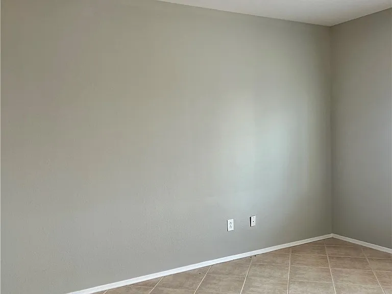 2460 Calvert City Dr — Photo 17