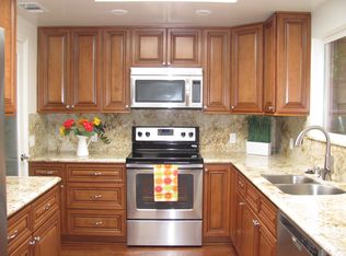 729 Avenida Majorca UNIT B, Laguna Woods, CA 92637