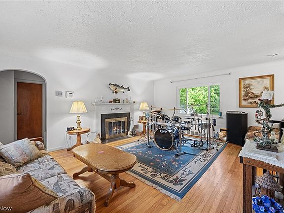 3rd image of 4714 W Ridgewood Dr