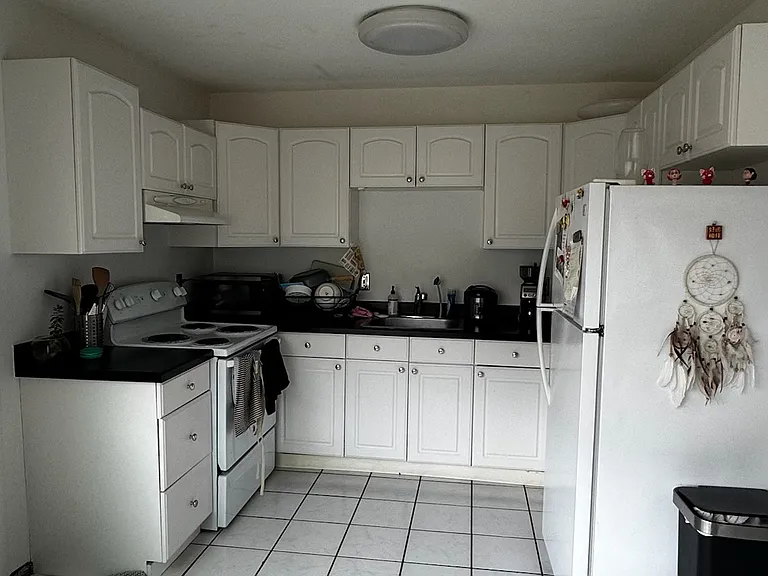 909 N 74th St #103 — Photo 3