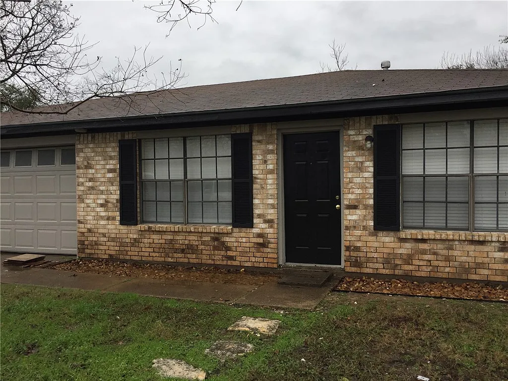 Building Photo - 1115 S Dexter Dr