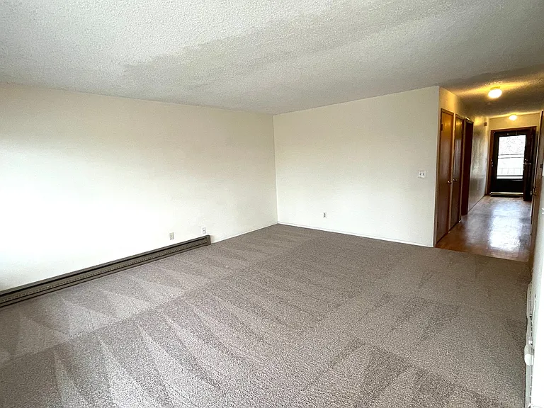 89 N Waverly Pl #E — Photo 13