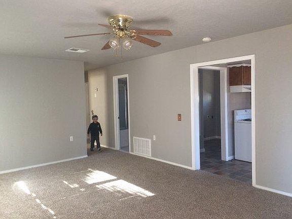 3rd image of 419 E Columbia Ave