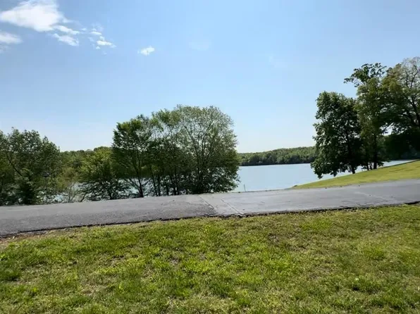 700 Kennedy Rd, Eddyville, KY 42038