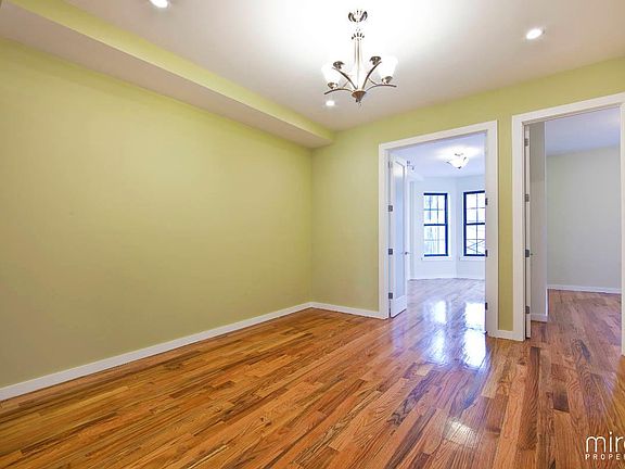 4th image of 1178 Putnam Ave #2