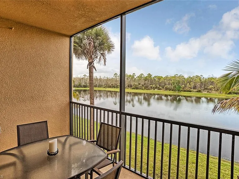 9727 Acqua Ct #425 — Photo 16