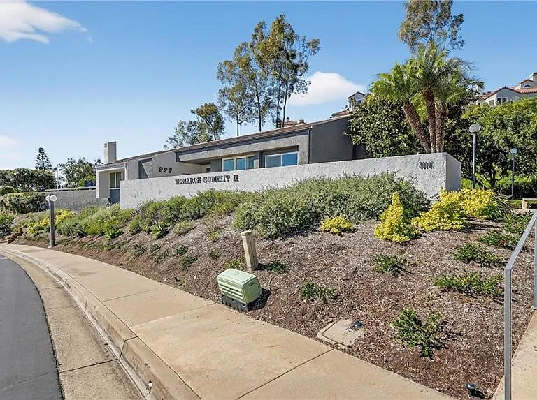 22831 Mariano Dr — Photo 26