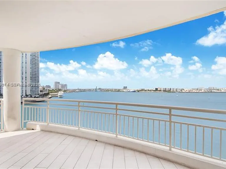 888 Brickell Key Dr #712 — Photo 3