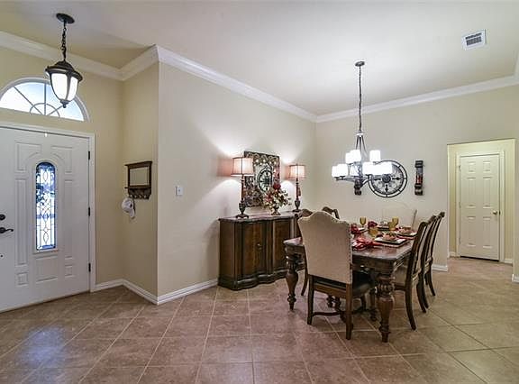 3rd image of 1907 Parktree Dr