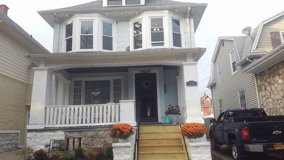 1st image of 140 Hedley Pl