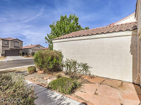 4th image of 8552 Gracious Pine Ave