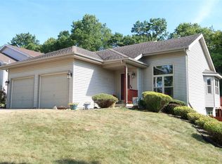 5313 Tree Ridge Trl, Madison, WI 53718