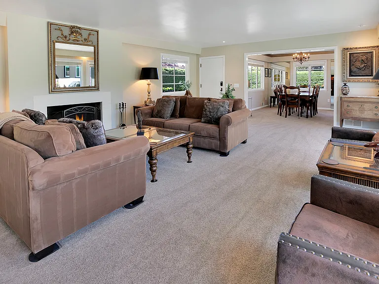 26224 Hilltop Pl — Photo 14