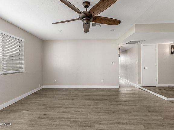 4th image of 815 W VILLA MARIA Drive