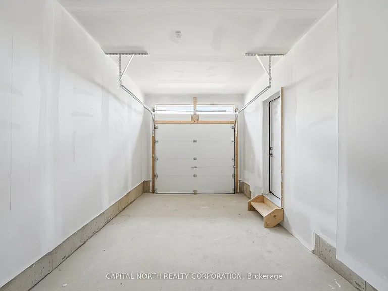 660 Colborne St W #83 — Photo 28