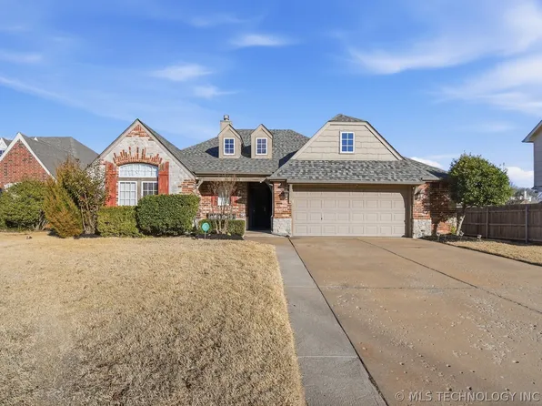 1703 S Desert Palm Pl, Broken Arrow, OK 74012