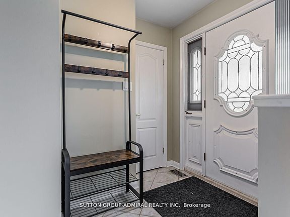 2nd image of 102 Cornwall Rd