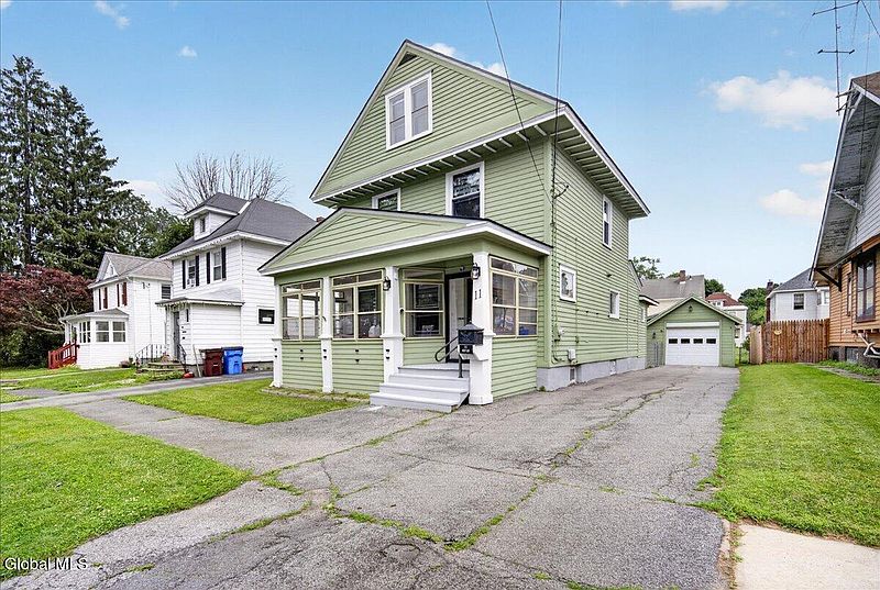 3rd image of 11 Monroe Street