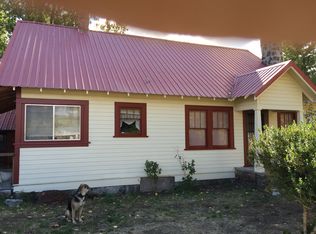 470 Red Blanket Rd, Prospect, OR 97536