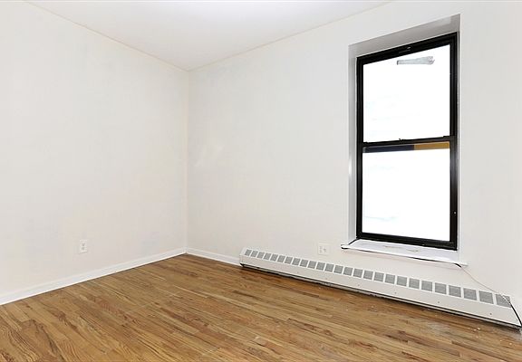 4th image of 163 Lenox Ave #3A