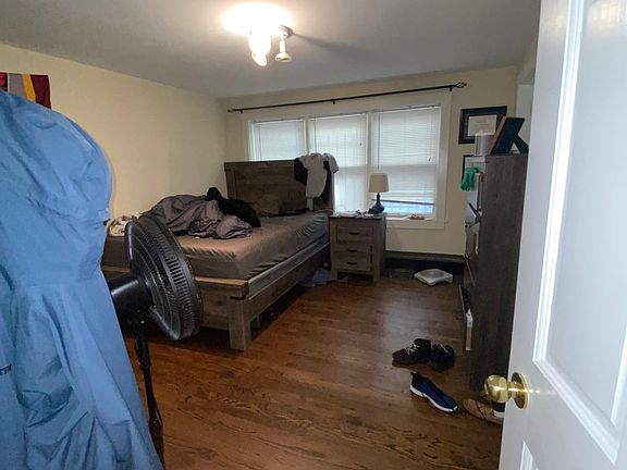 5th image of 425 W Wellington Ave APT Gn