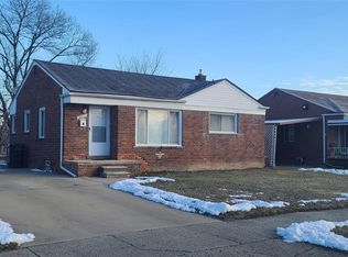 30056 Spring Arbor Dr, Inkster, MI 48141