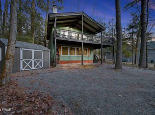 152 Indian Dr, Greentown, PA 18426