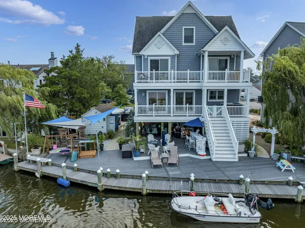 296 Alabama Ave, Toms River, NJ 08753