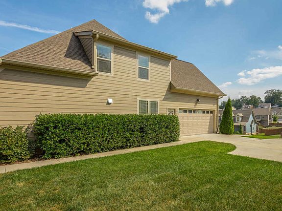 5th image of 8092 Burgundy Cir #74