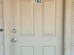 3858 NW Huntsboro St #102, Lake City, FL 32055