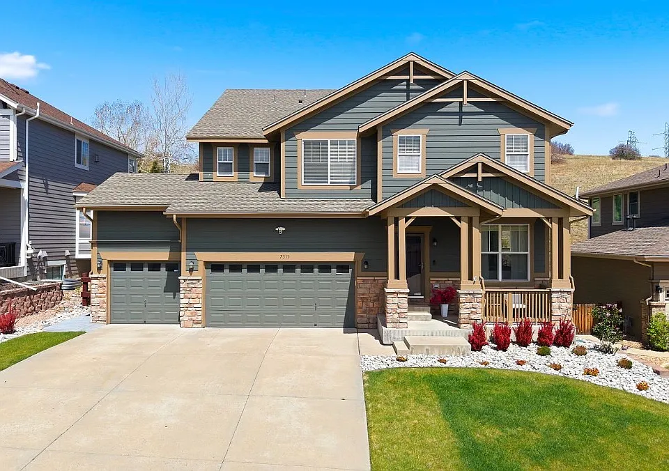 7311 Serena Dr
