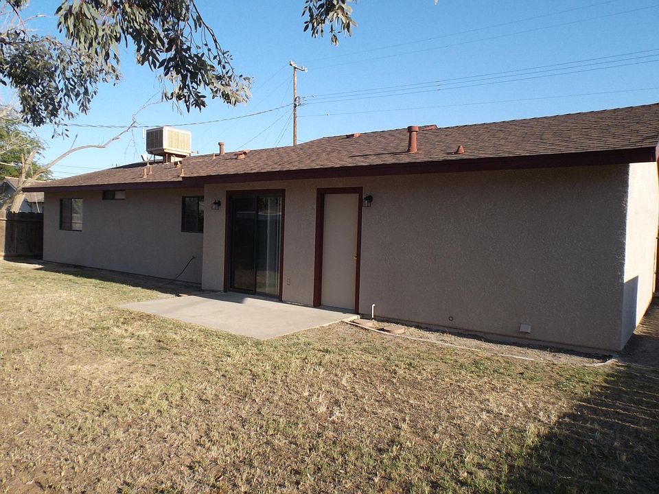 2nd image of 585 E Tache Way