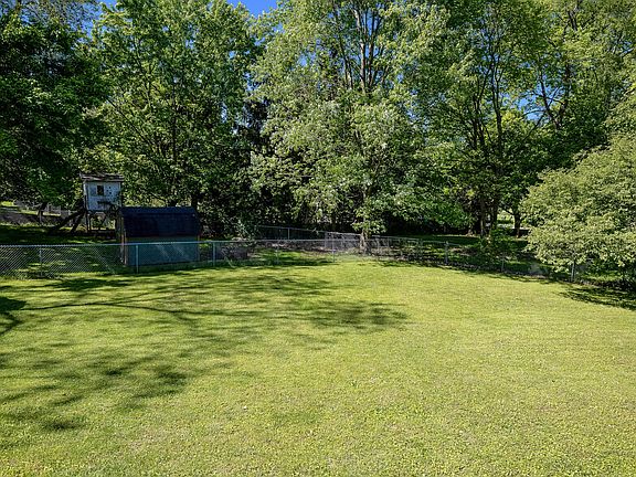 5th image of 3695 Creekridge Ct