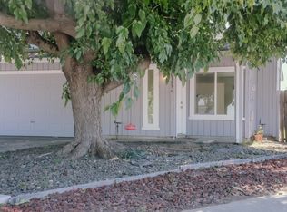 10393 S White Rock Rd APT B, Rancho Cordova, CA 95670