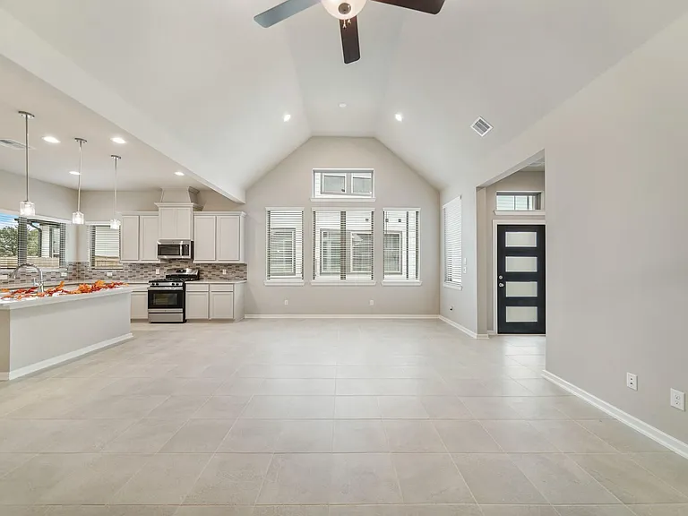 1547 Crystal Stream Dr — Photo 10