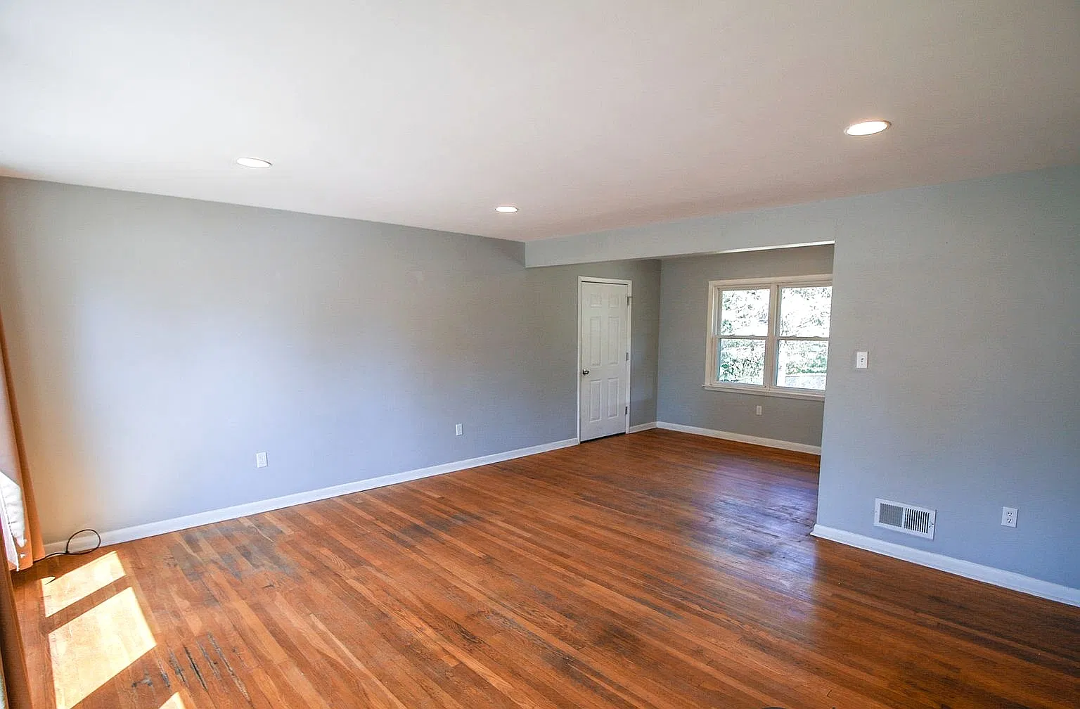 3 bed, 1350 sqft, $1,750 — Photo 4
