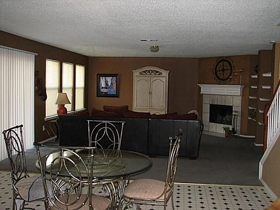 4th image of 2044 Pinenut Dr