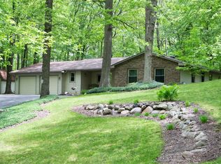 2343 Corlett Rd, Brighton, MI 48114