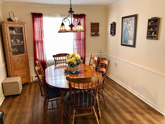 5th image of 89 Revere Dr