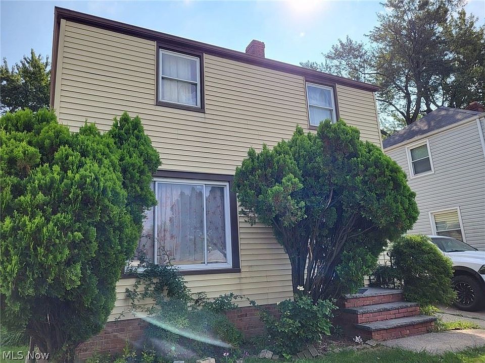 1st image of 3885 E 143rd St