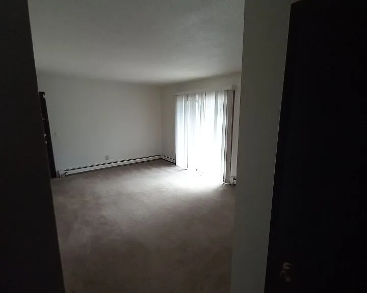 121 S Hazel St — Photo 12