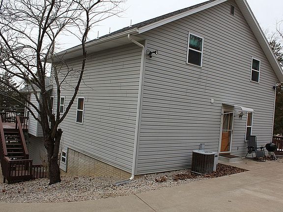 3rd image of 344 W Lake Park