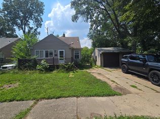 1126 Magnolia Dr, Inkster, MI 48141