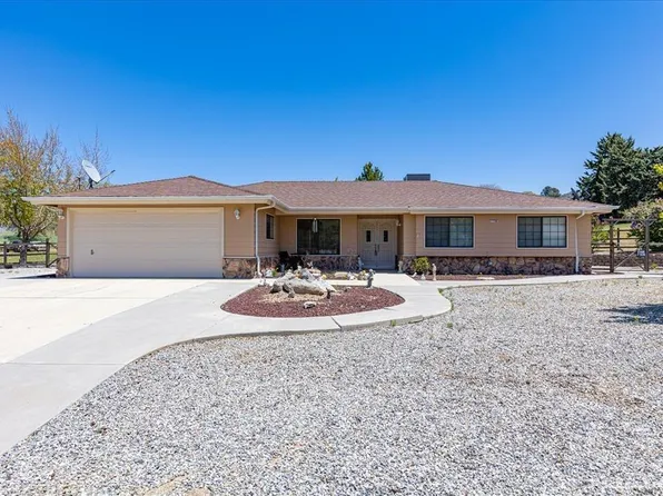 17700 Arlington Pl, Tehachapi, CA 93561