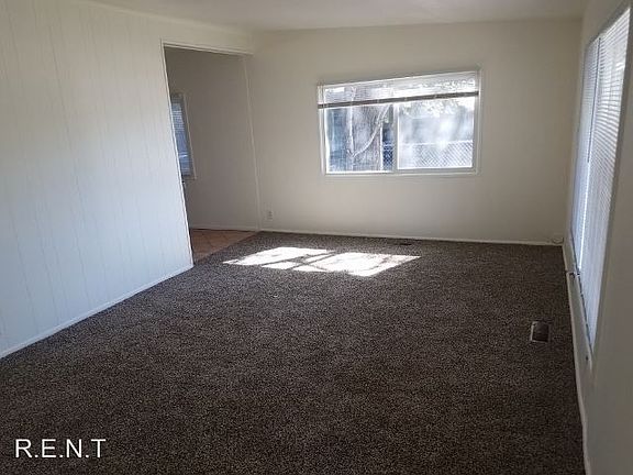 3rd image of 3275 S Pearce Dr