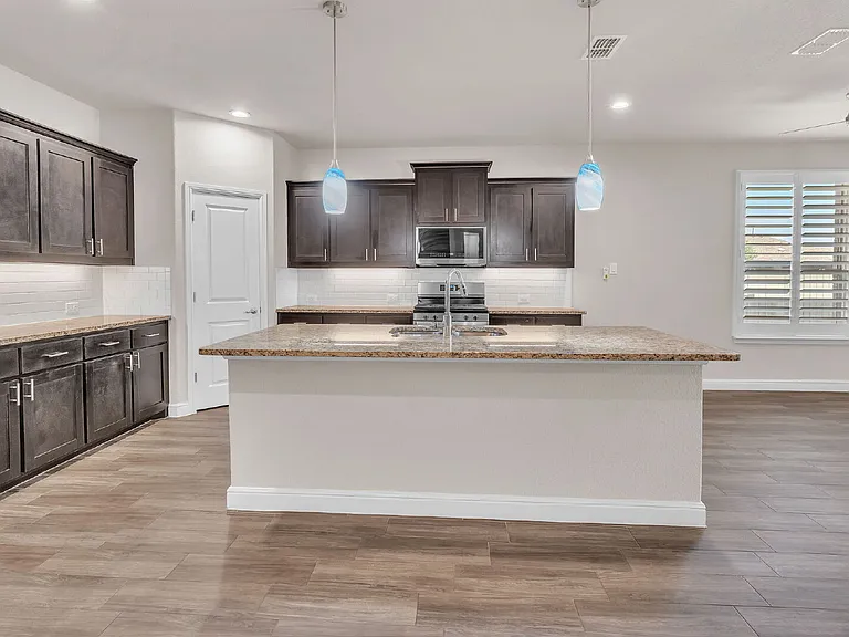 2336 Shorthorn Dr — Photo 19