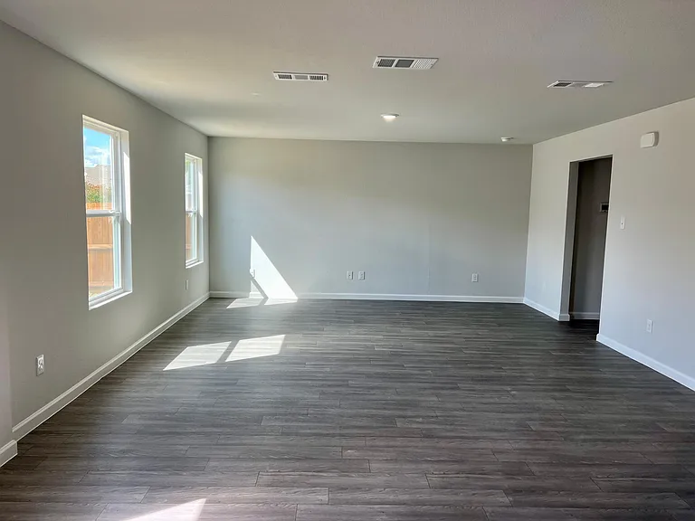 7333 Tin Star Dr — Photo 4