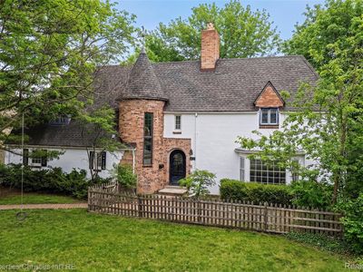 852 Puritan Ave, Birmingham, MI, 48009